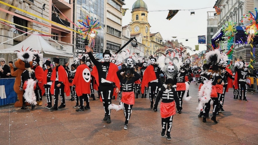 Više od 10.000 maškara zatvorilo Riječki karneval