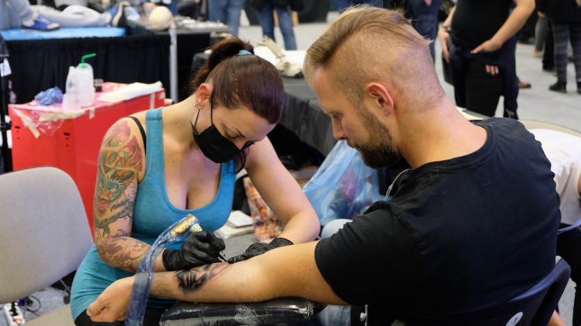 105 renomiranih tattoo majstora stiže u Kostrenu