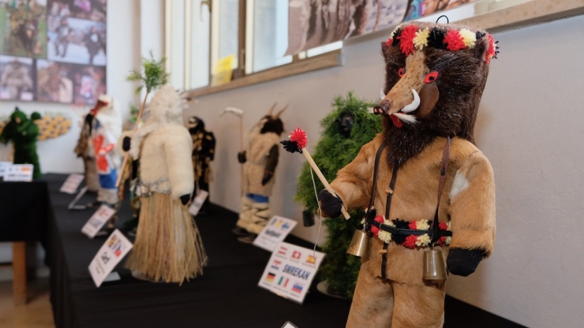 Atraktivna izložba zvončara i tradicijskih maski na Čavji