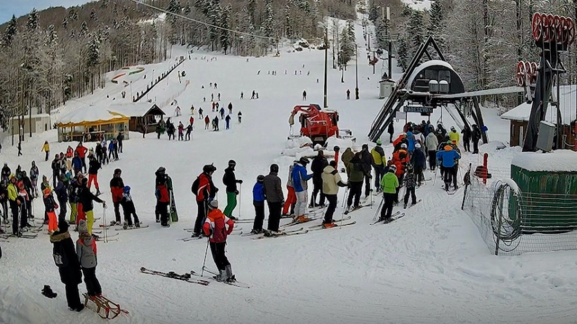 Brojni skijaši uživali na Radeševu 1 i Turističkoj