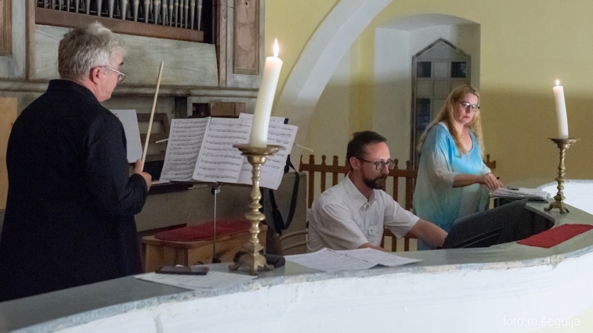 “Trio Solemnis” nastupio u crkvi Majke Božje od Porta