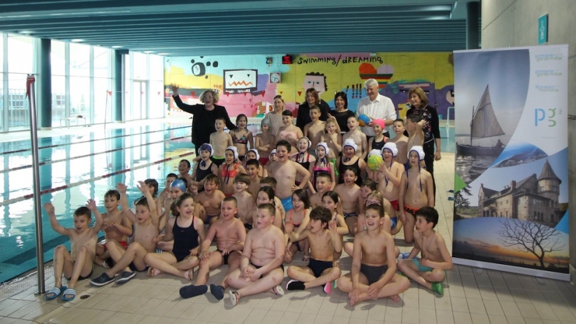Čavjanski učenici "otvorili" Županijsku školu plivanja