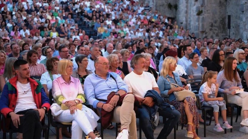 17 tisuća gledatelja uživalo u Kastafskom kulturnom letu