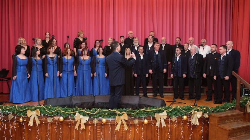 Klapske i zborske pjesme uoči Božića odjekivale Hreljinom